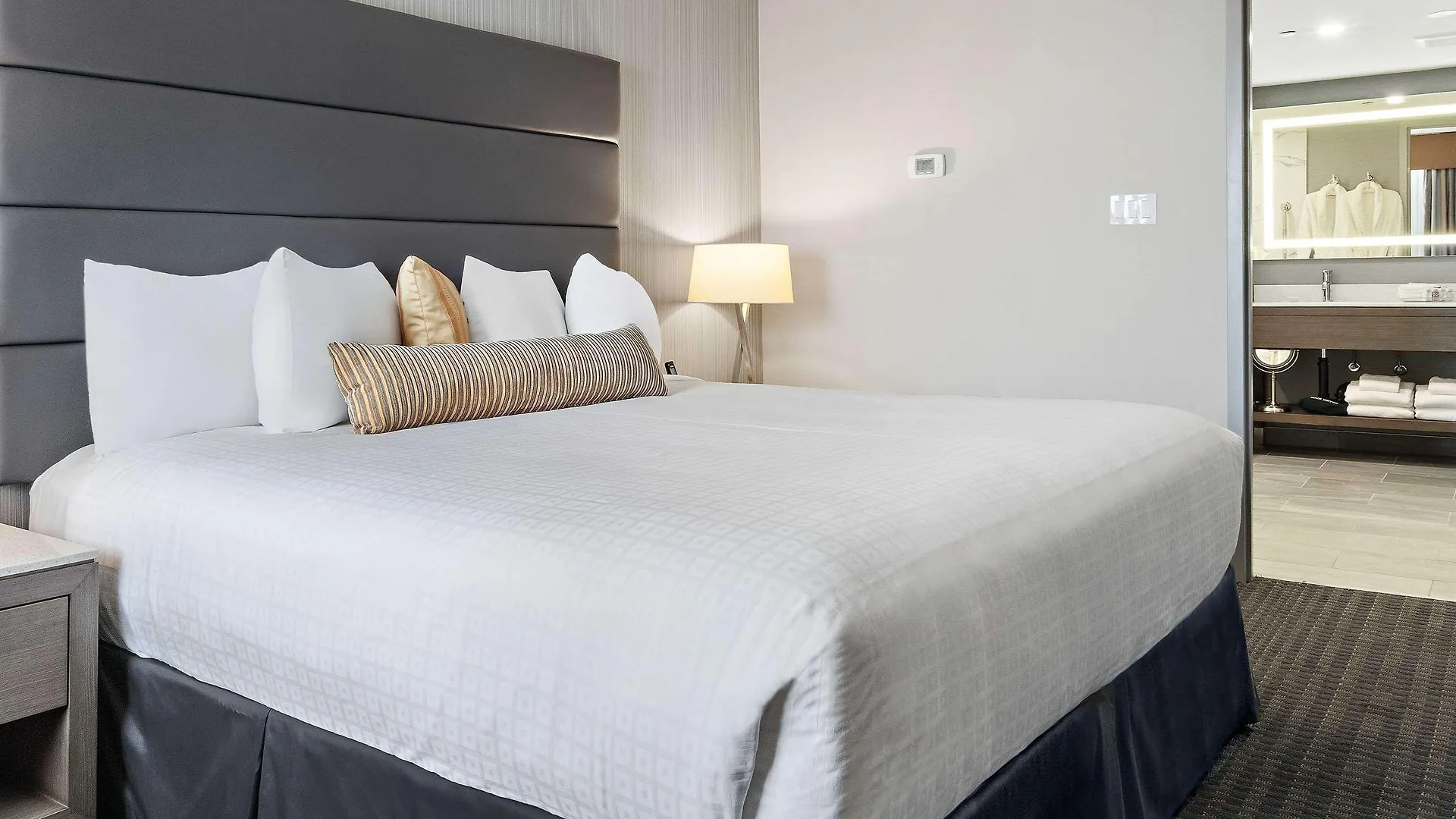 Best Western Premier Calgary Plaza Hotel & Conference Centre