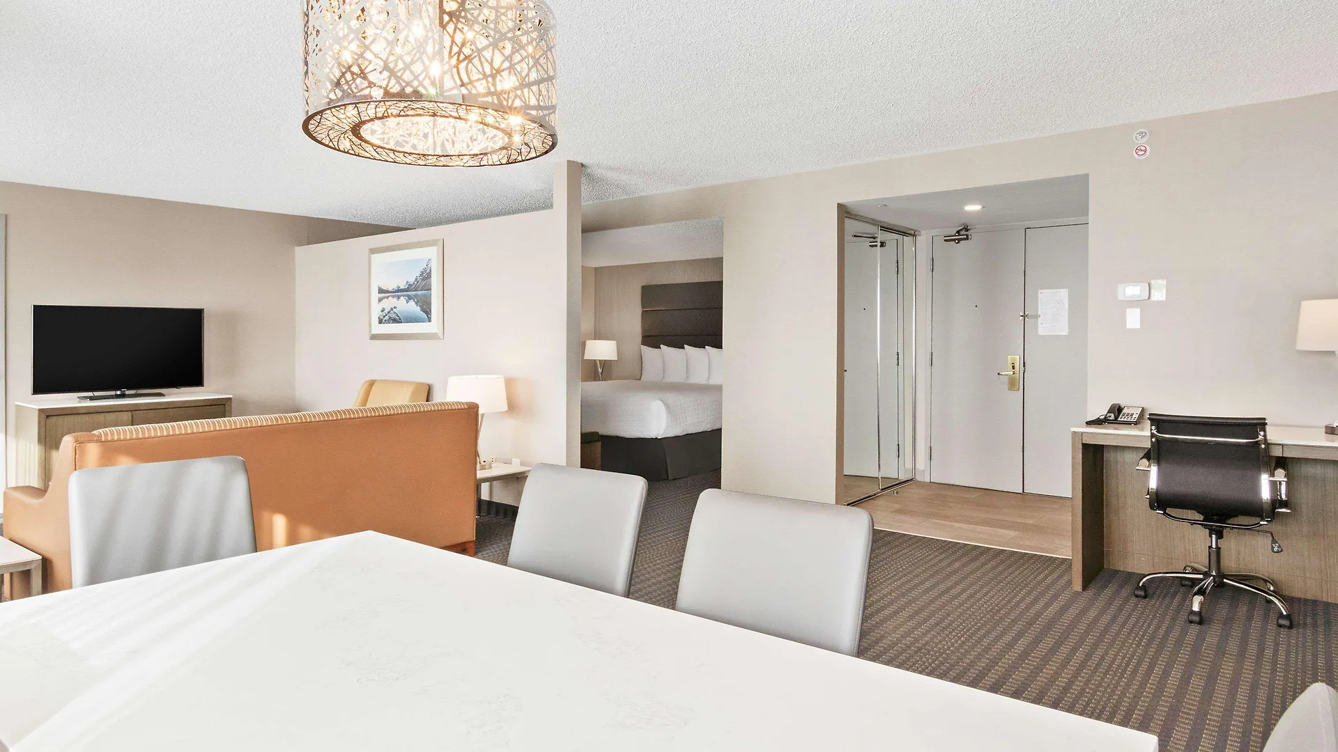 Best Western Premier Calgary Plaza Hotel & Conference Centre 4*,  Kanada