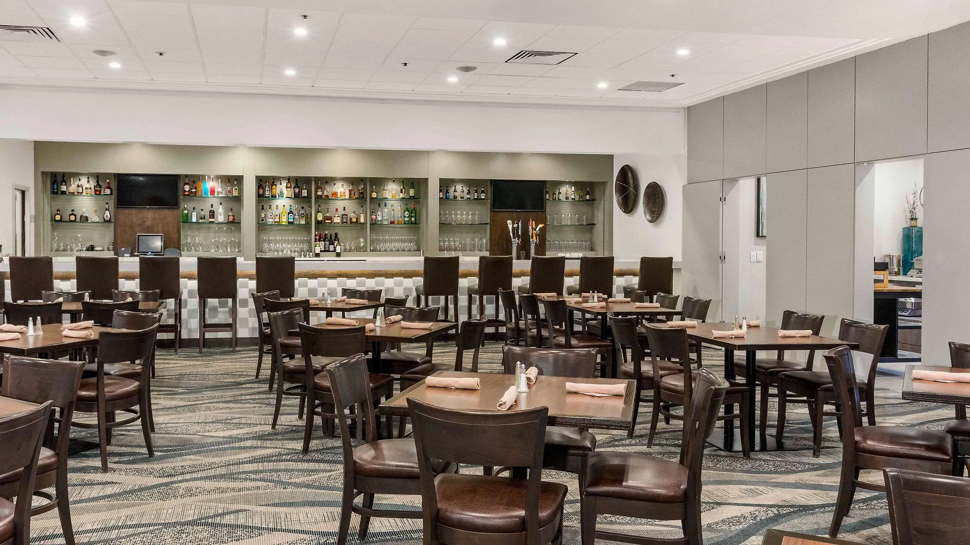 Best Western Premier Calgary Plaza Hotel & Conference Centre
