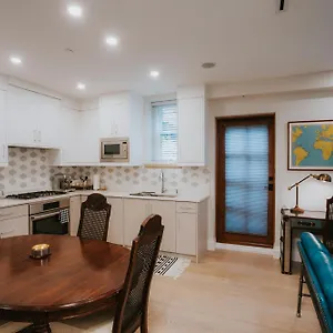 Apartment A Gentle Hideaway In The Urban Forest West End Downtown Canada
